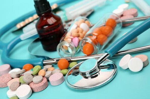 Para recidivas frequentes de psoríase do cotovelo, são prescritos medicamentos orais